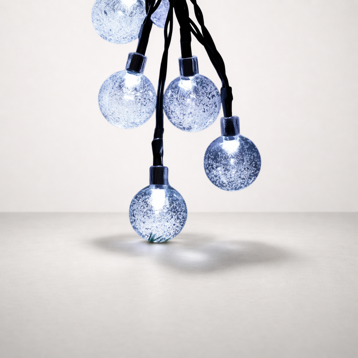 Guirlande LED | Boules Cristal Solaire Blanc Polaire
